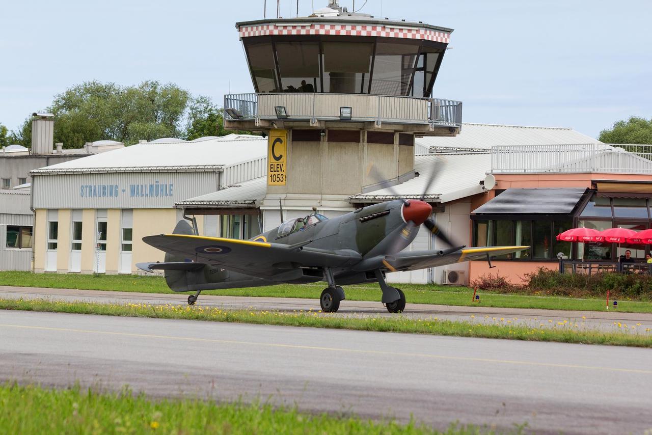 Отель Flugplatzrestaurant Wallmuhle Atting Экстерьер фото